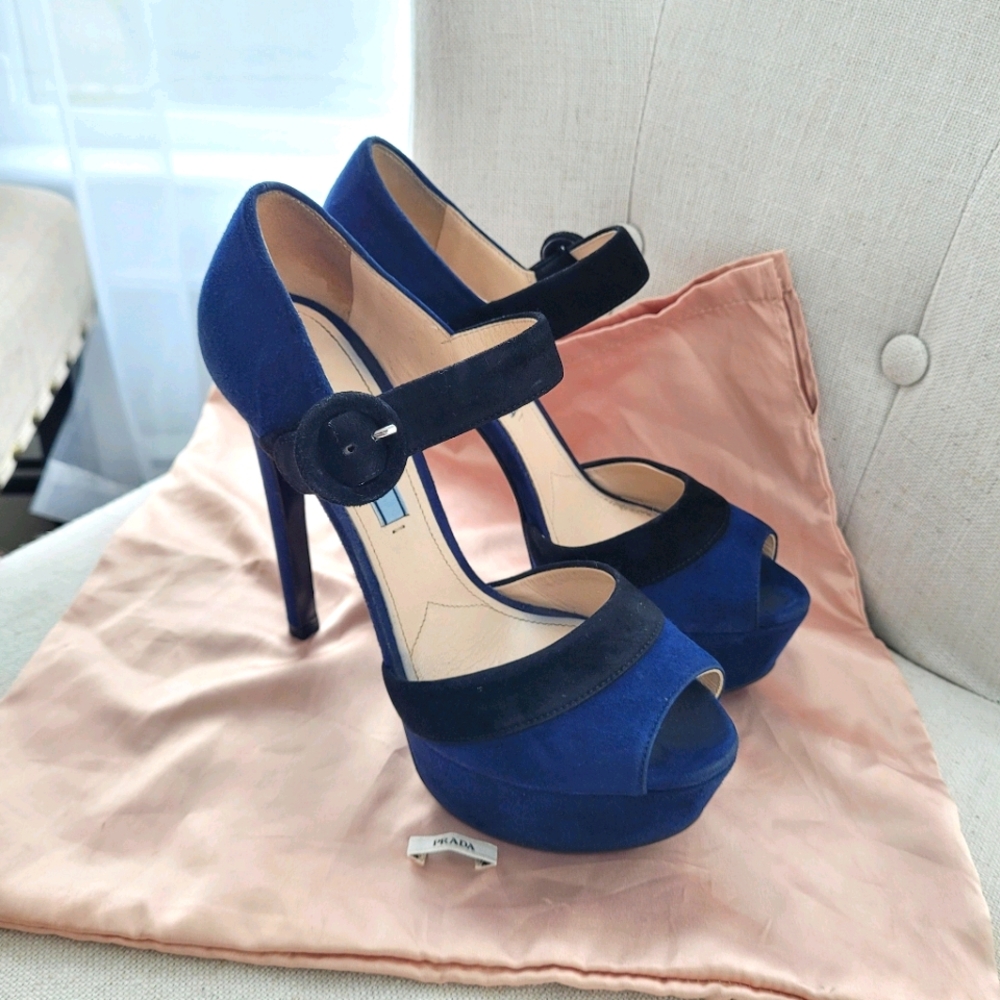 PRADA women's Navy Blue and Black Suede pumps